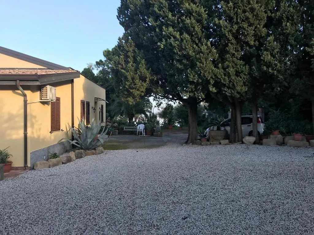L'Ulivo In Villa Greco Tindari