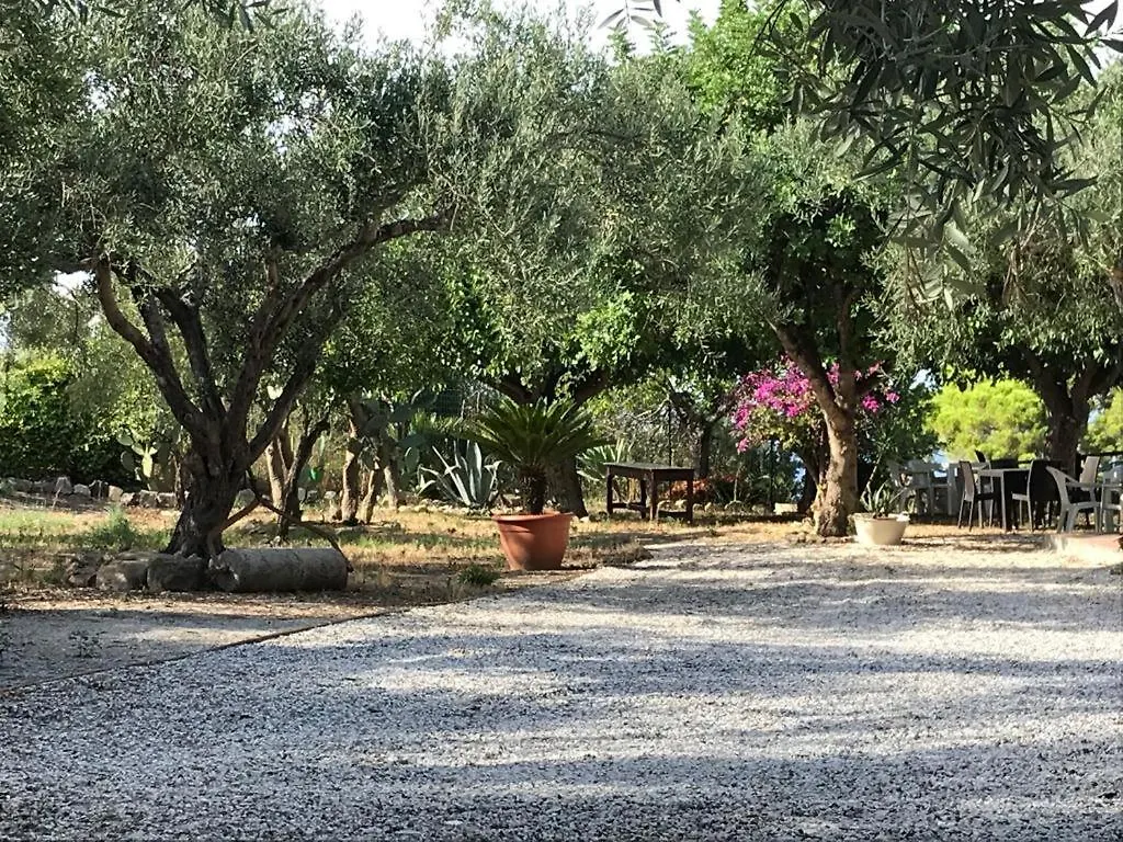 L'Ulivo In Villa Greco Tindari 0*,