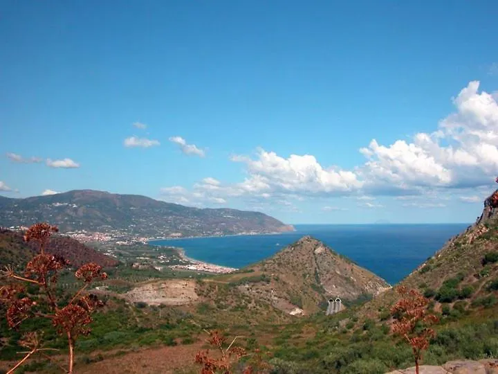 L'Ulivo In Villa Greco Tindari